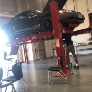 Meet your Posher, Christian